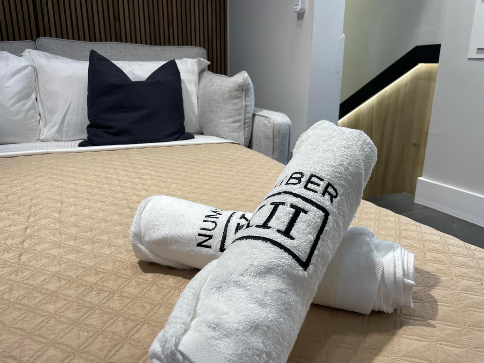Apartment 2 Bedroom Penthouse *