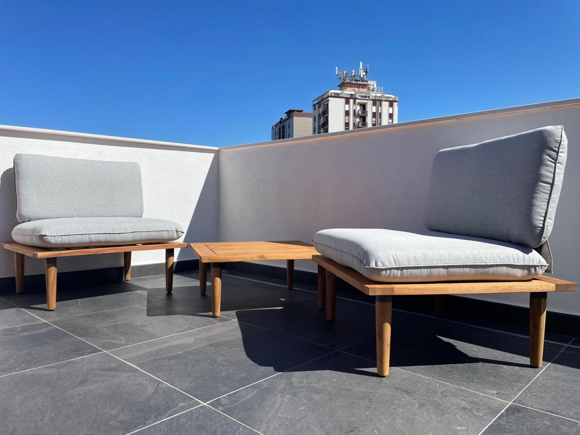 2 Bedroom Penthouse Appartamento Olbia